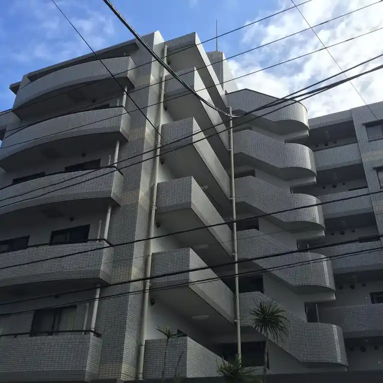 メゾンプルミエ弐番館 外観